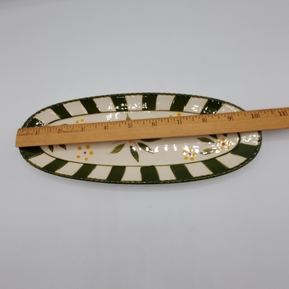 Temptations Old World Corn on the Cob Oval Plates with Skewers - Picture 8 of 13